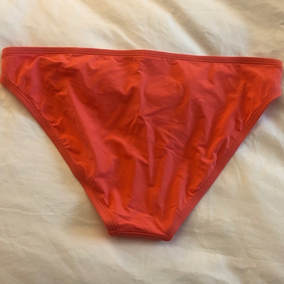 Tommy Bahama Pearl Ring Bikini Top & Bottom - Picture 10 of 10